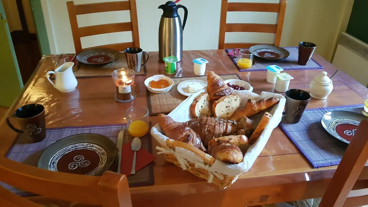 Couette-café Chambres D'Hotes La Maison Du Graal Paimpont France